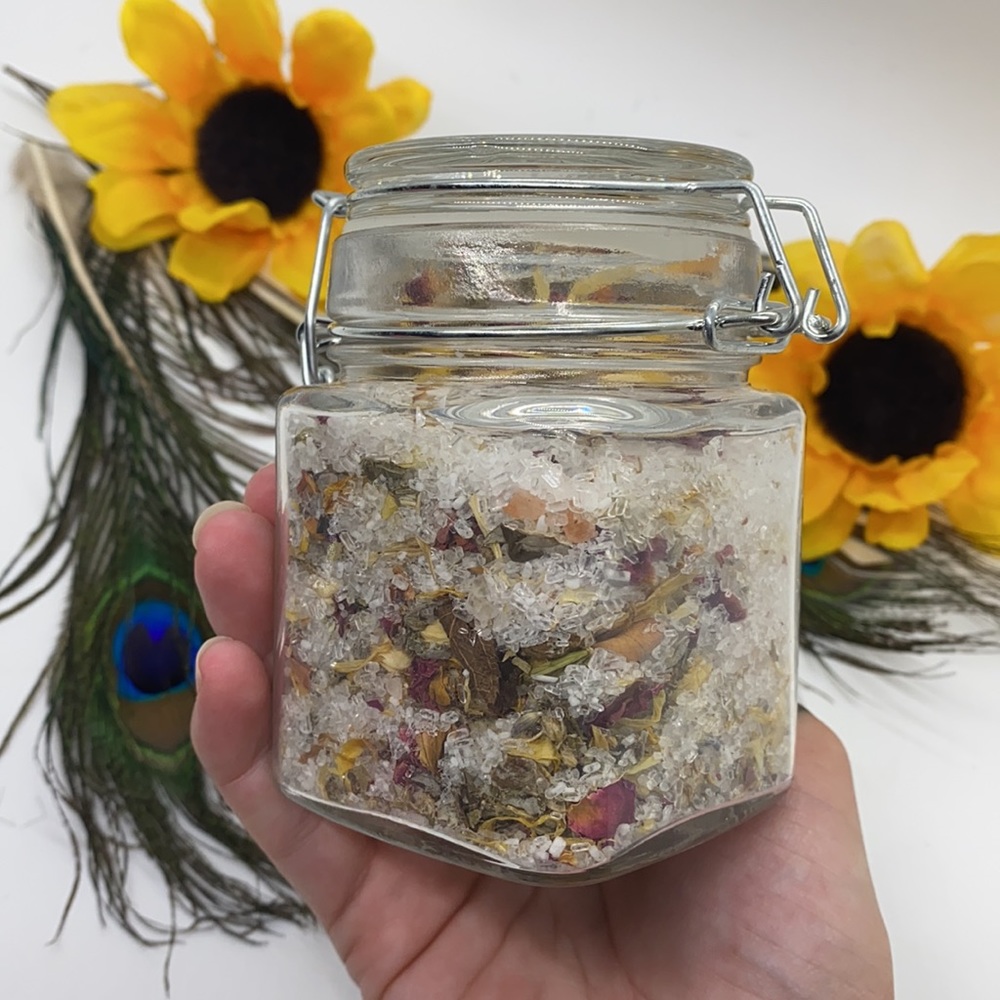BNIB handmade moon ritual rise bath salts infused with a flower blend - Picture 6 of 8